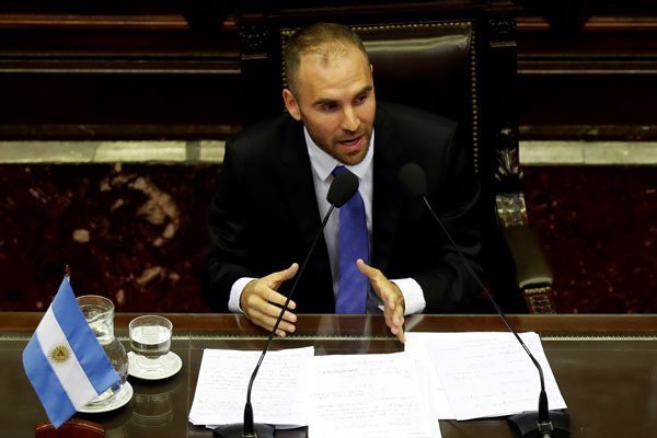 Argentina y el Fondo Monetario Internacional dan primer paso para “profunda reestructuración” de la deuda