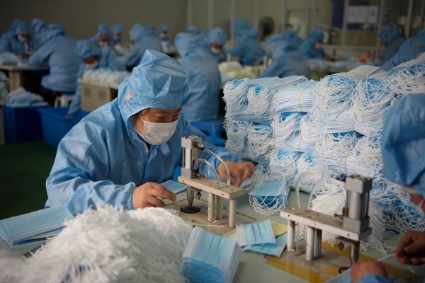 China dice que frenos al Covid-19 comienzan a funcionar