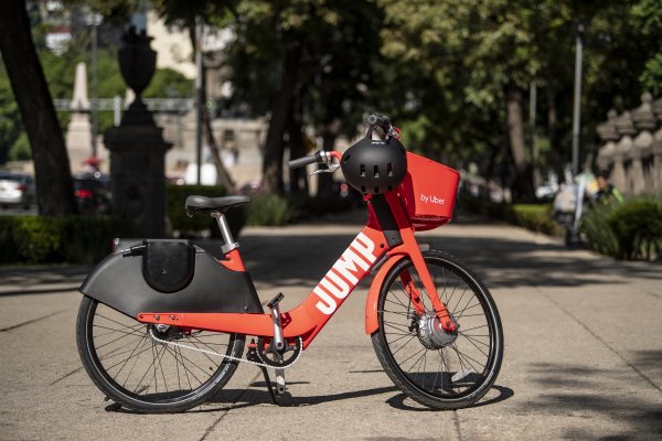 Uber lanza plataforma de bicicletas eléctricas en Las Condes