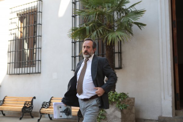 La molestia de La Moneda con la gestión de Pattillo que pone en peligro su permanencia en el INE