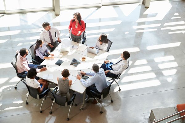 Nueva tendencia en el país: empresas comienzan a subcontratar ejecutivos y gerentes