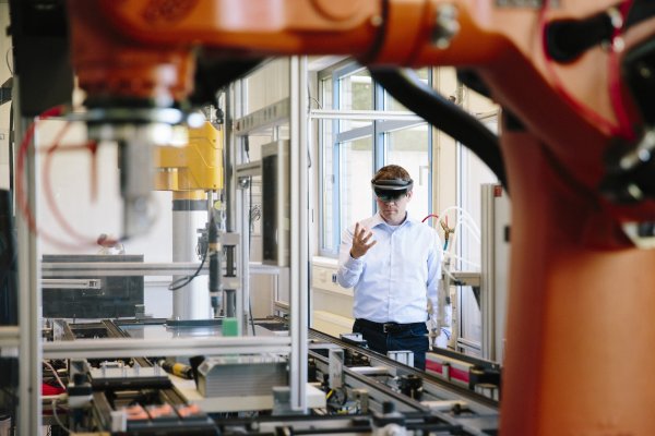 Minciencia destinará $ 1.600 millones a crear capital humano avanzado con nuevas becas de doctorado en transformación digital