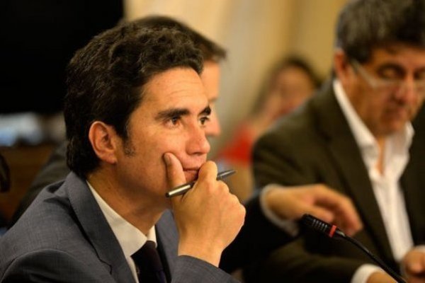Cadem: Ministro Briones es la figura del gobierno con mayor respaldo a su gestión