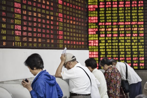 Mercados internacionales moderaron sus pérdidas ante un mayor control del coronavirus en China