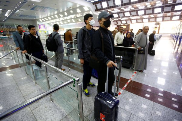 Latam da opciones a pasajeros que hayan transitado en China y que tengan vuelo a países con restricción de entrada