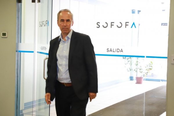 Tras encuentro con Sofofa Mewes aseguró que busca "democratizar" más la CPC