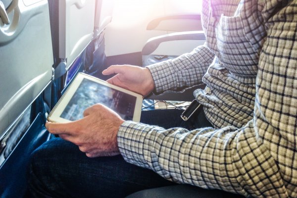 Latam Airlines sufrió “sustracción sistemática” de tablets desde sus aviones