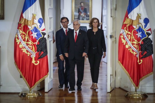 Marcela Cubillos renuncia al gabinete y asumiría rol en campaña por el rechazo