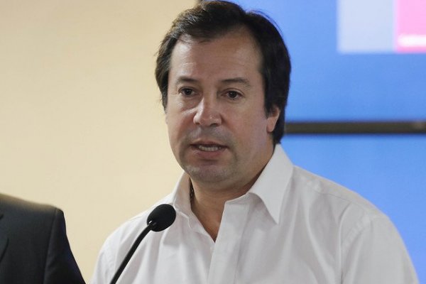 Ministro Palacios: "Hay dos elementos que impiden un desarrollo más rápido de la economía: la violencia y la Constitución"