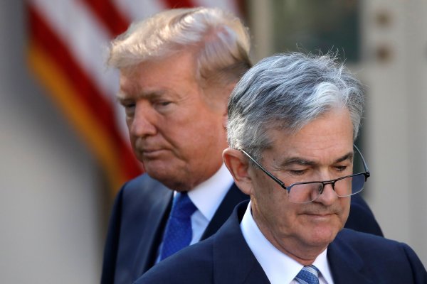Trump endurece el tono contra la Fed luego de que Australia recortara las tasas: "¡Debemos liderar, no imitar!"