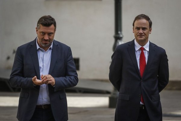 Gobierno espera pagar en abril ingreso mínimo garantizado de $300.000 líquidos