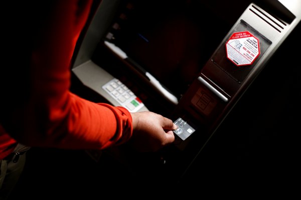 Fraude en tarjetas: bancos deberán indemnizar por hasta casi $ 1 millón en cinco días