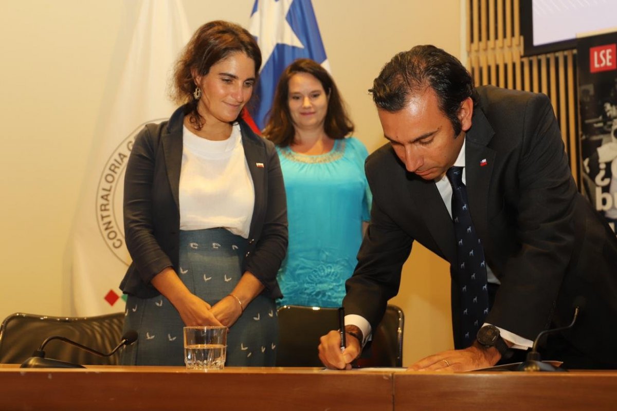 <p>Gobierno busca acelerar tramitación de proyecto de teletrabajo y asegura que licencias por coronavirus serán pagadas</p>