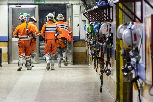 Auditoría a la FTC y renovación de dirigentes en Chuqui: los frentes de los trabajadores de Codelco