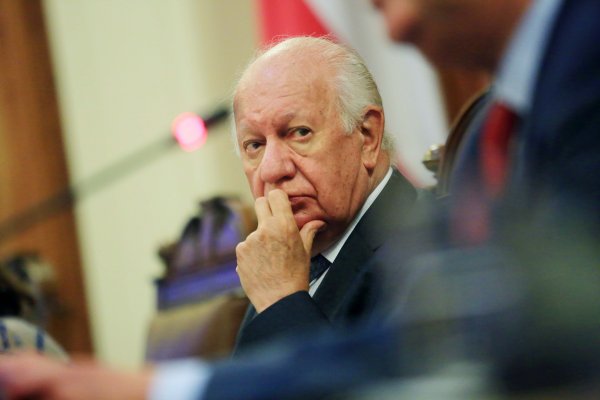 Expresidente Lagos exhortó a todos a que “nos escuchemos unos a otros sin soberbia”