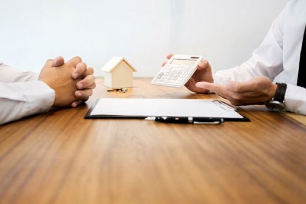 La conveniencia de cuotas mensuales y períodos de gracia en los créditos