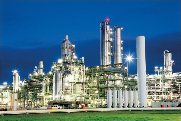 Los distintos planes y efectos en el sector energético