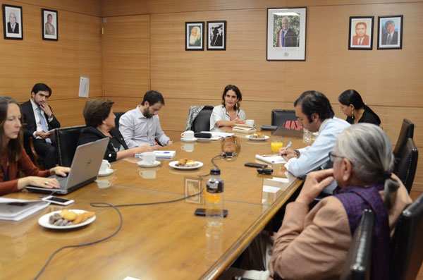 Ministra Zaldívar: “Lo más importante es proteger a los trabajadores y sus ingresos”