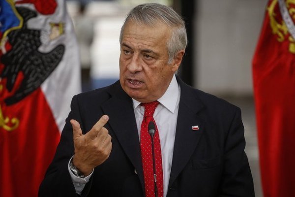 Ministro de Salud Jaime Mañalich informa primera muerte por coronavirus en Chile
