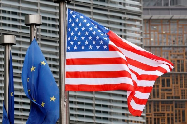 <p>Gobiernos de todo el mundo extreman medidas para evitar colapso e impulsan millonarios paquetes a la economía</p>