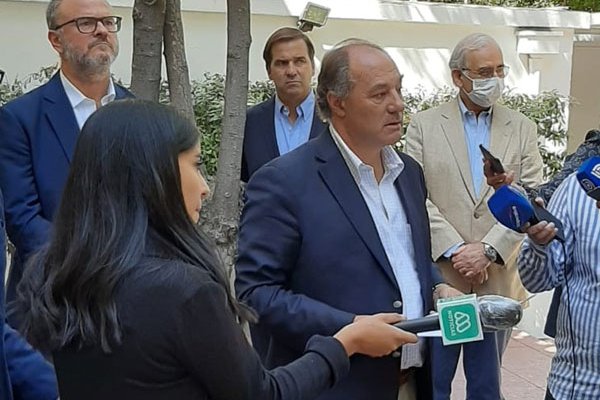 El presidente de la CPC, Juan Sutil, anunció la creación del Fondo Privado de Emergencia para la Salud.