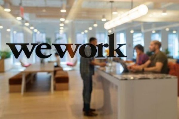 Empleados de WeWork temen pérdidas financieras en la batalla millonaria con SoftBank