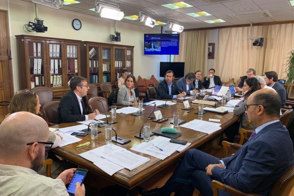 Comisión de Trabajo despachó proyecto de protección de empleo