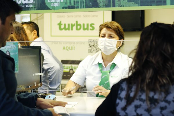 Turbus suspende sus servicios a nivel nacional por crisis sanitaria