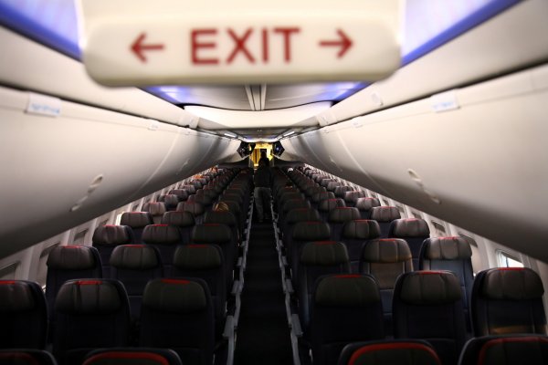 IATA estima que industria global quemará US$ 61 mil millones en reservas de efectivo en segundo trimestre