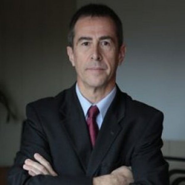 Un flanco asegurado