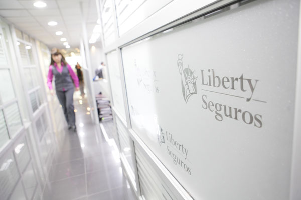 Controlador de Liberty Seguros suscribe aumentos de capital