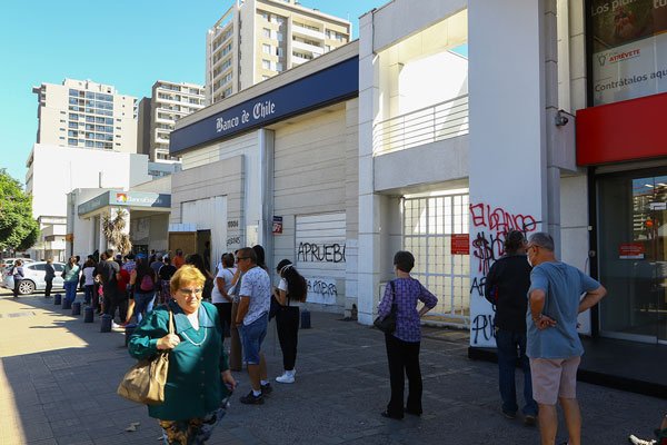 El impuesto de timbres y estampillas grava los créditos. Foto: José Montenegro