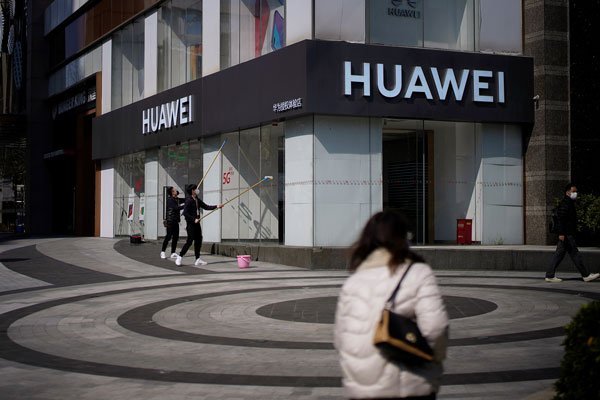 “Hey Celia”, Huawei prueba en Chile su asistente de voz