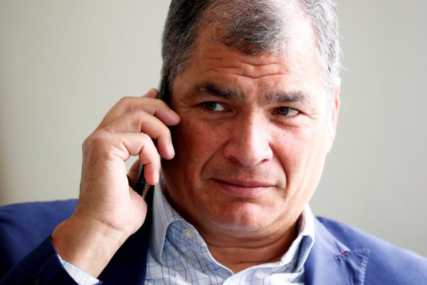 Expresidente de Ecuador, Rafael Correa, es sentenciado a ocho años de cárcel por corrupción