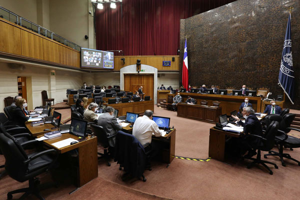 Superintendente Macías y la ministra Zaldívar expusieron ayer ante los senadores.