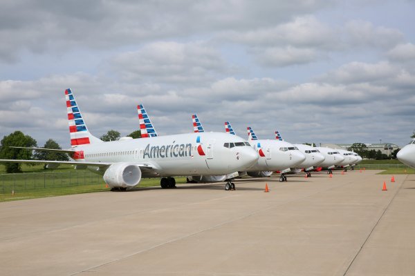 Aerolíneas privadas no logran interlocutores para modificar costos