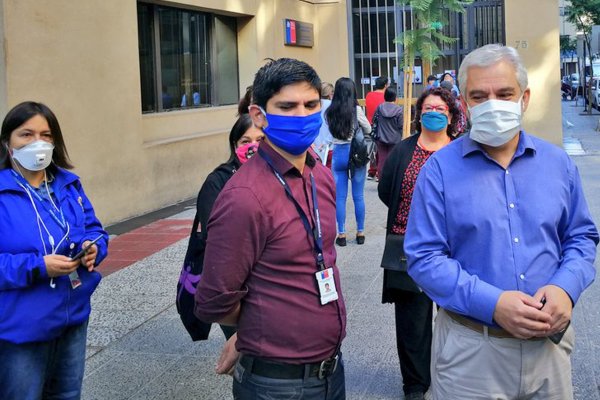 José Pérez, presidente de la ANEF, ayer fue detenido luego de participar en una manifestación en contra del llamado del Gobierno.