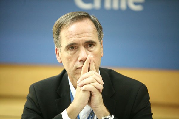 Enrique Ostalé asumió en reemplazo de Carlos Heller en directorio de Latam Airlines