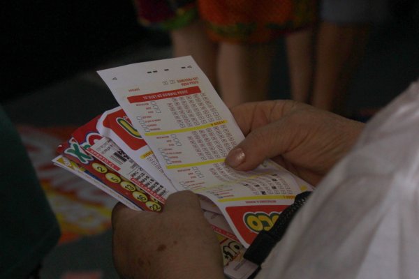 Hasta con apuestas a fútbol de Uzbequistán juegos en línea buscan capitalizar cierre de casinos