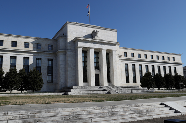 <p>Bancos centrales de EEUU, Europa y Japón preparan nuevas medidas para evitar colapso económico</p>