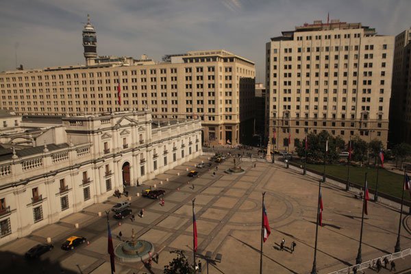 Salud impulsa crecimiento del número de trabajadores en el sector público durante 2019