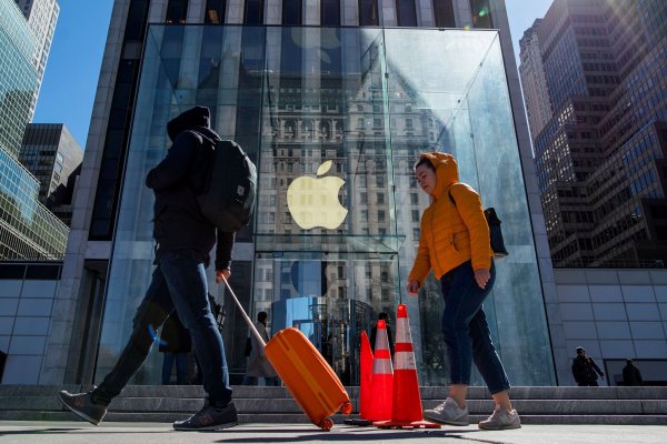 Multinacionales toman medidas por Covid-19 (Parte VIII): Apple reabrirá algunas tiendas estadounidenses la próxima semana
