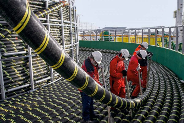 Subtel, CTR y telefónicas negocian contratos para comenzar a operar la fibra óptica austral