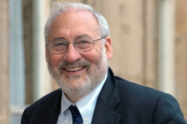 Stiglitz y economistas de 20 países respaldan a Argentina en enfrentamiento de deuda