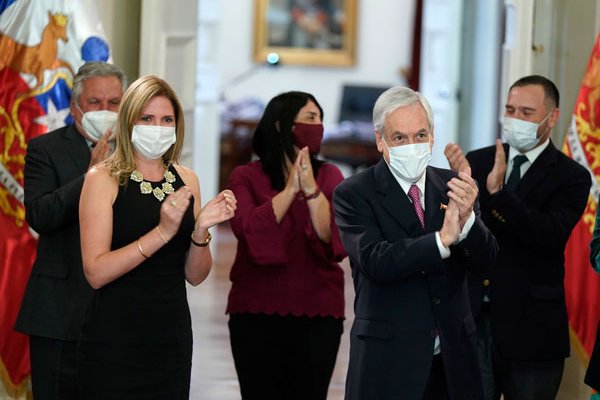 Presidente Piñera tomó juramento ayer a Macarena Santelices. Foto: Presidencia