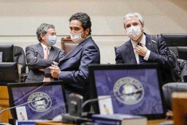 Briones y la oposición: ¿Terminó la luna de miel?
