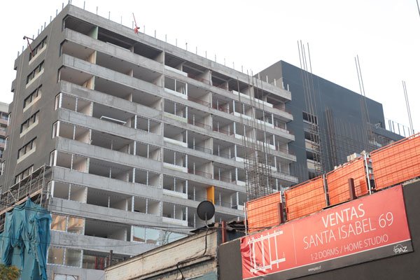Fondos inmobiliarios caen más de 15% en bolsa por búsqueda de liquidez