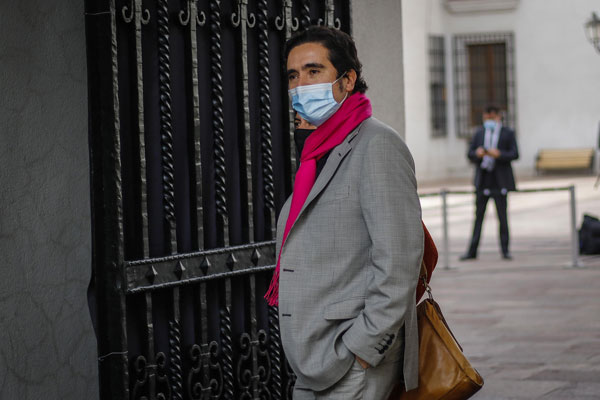 Briones busca volver a acercarse a la oposición en medio de tensión por leyes clave