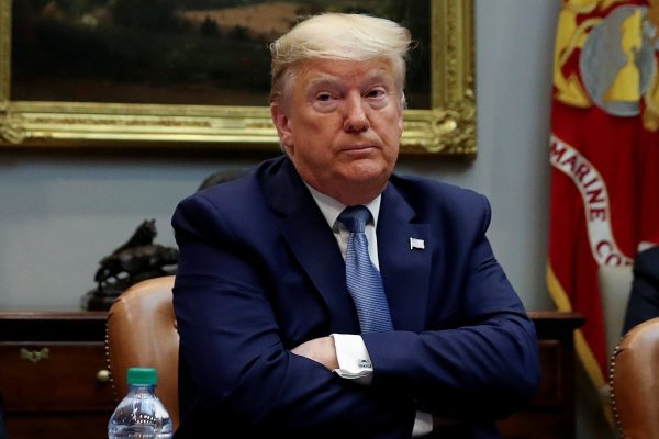 Trump dice que no renegociará el acuerdo comercial de la fase uno de China