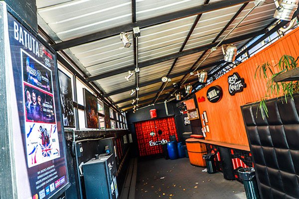 El bar y centro de conciertos La Batuta en Plaza Ñuñoa.